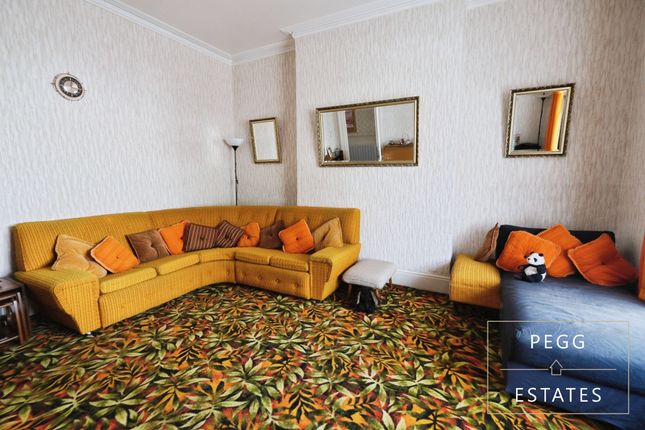 38 Bampfylde Road, Torquay photo 3