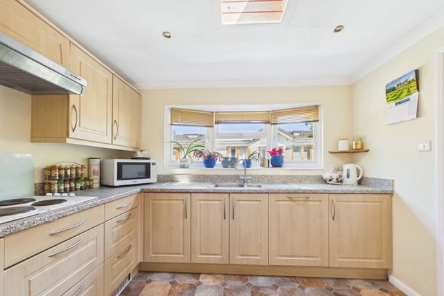 5 Lea Lane, Matlock photo 4