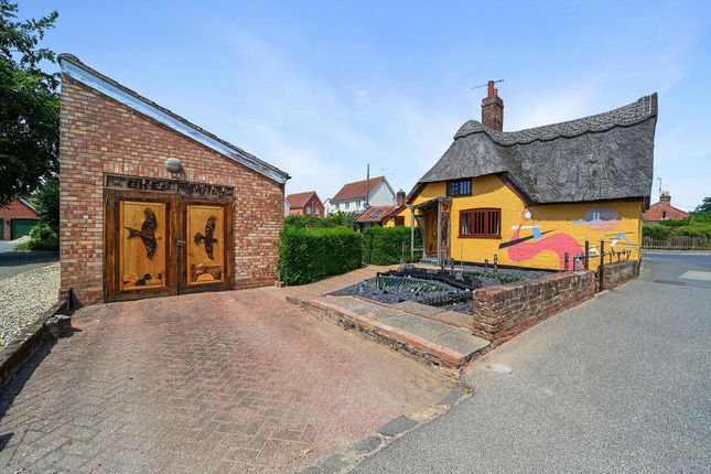 3-bed house on Thatch Cottage, The Street, Woodbridge, £390,000