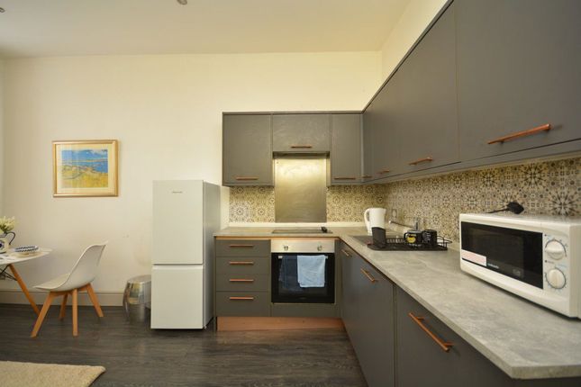 26, Encliffe Apartments, Margate photo 5