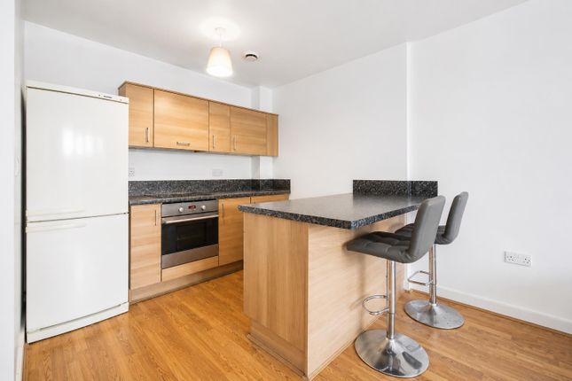 7, Arlington House, West Drayton photo 4