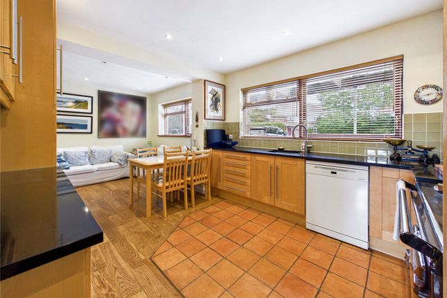19, Arbour Lane, Witham photo 4