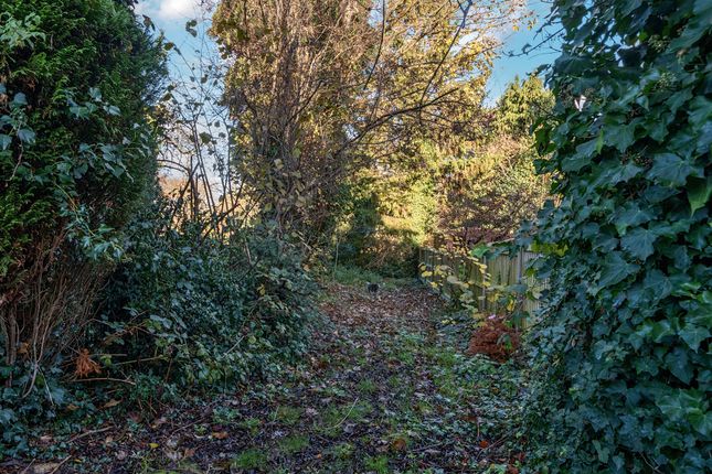 3, St Johns Terrace, Enfield photo 2