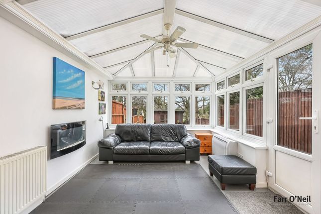 85, Ardmore Lane, Buckhurst Hill photo 4