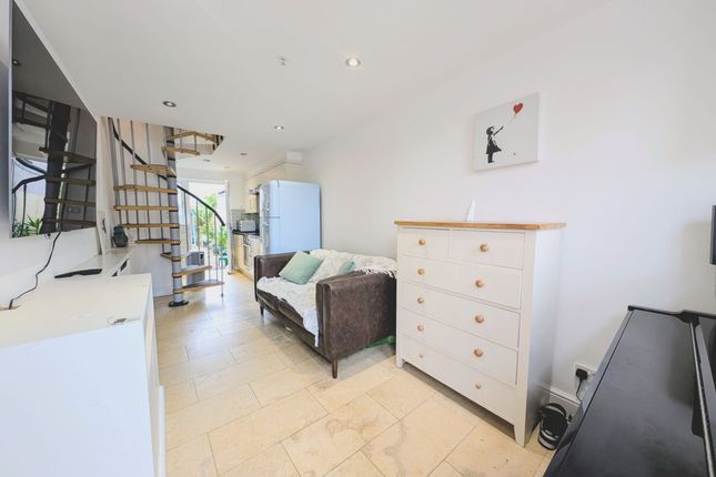 150b South Park Road, London photo 3