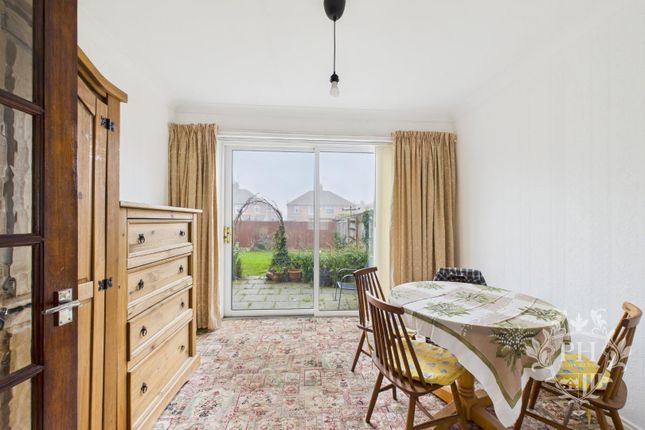 14, Heather Drive, Middlesbrough photo 4