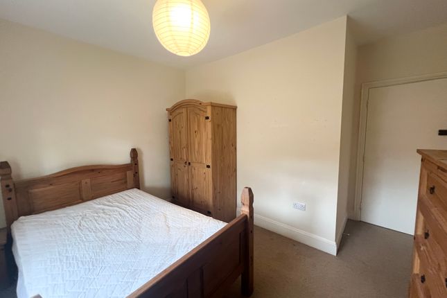 Room to rent in Polsloe Road, Exeter