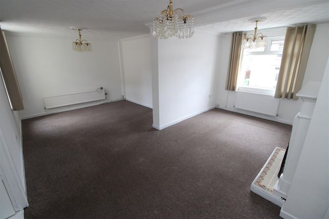 38, Bryncoed Terrace, Hengoed photo 4