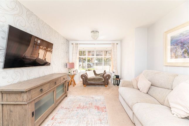 107, Springfield Road, Leeds photo 3