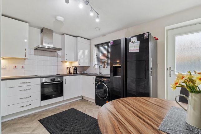 10 Ivyhouse Gardens, Warrington photo 4