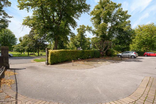 Flat A, 3 West Park, Harrogate photo 4