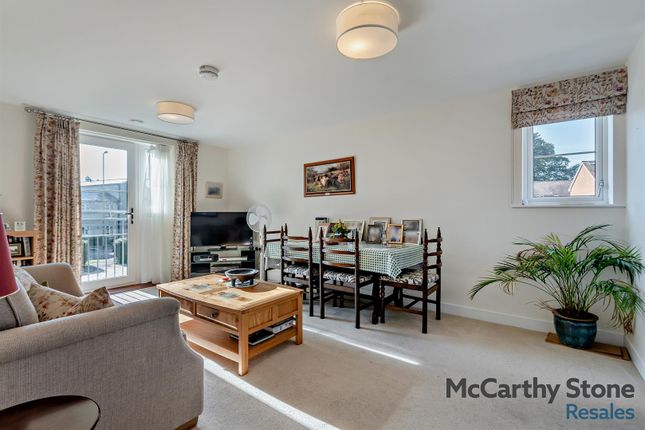 14 Queen Elizabeth Place, Orchard Lane, Alton photo 2