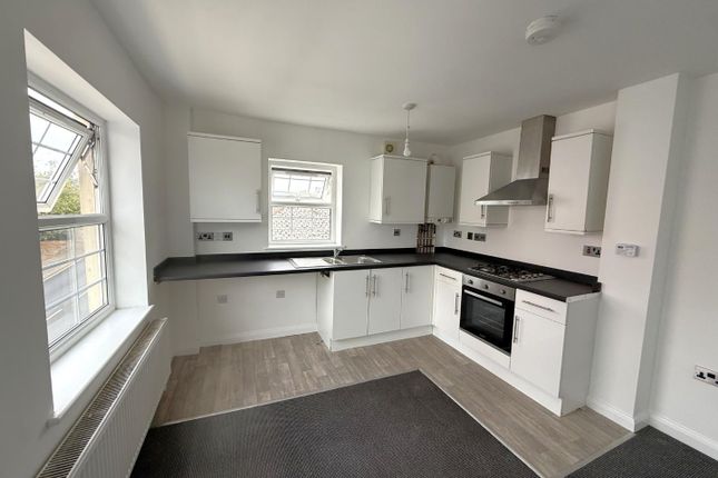 5, Quarry House, Torpoint photo 3