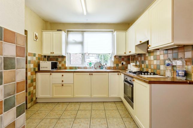 25, Robinsons Hill, Nottinghamshire photo 2