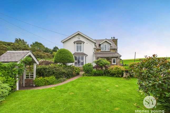 14 Abbott Brow, Blackburn photo 2