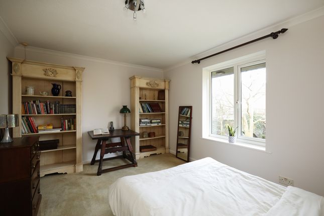 End terrace house for sale in Sheridan Place, London