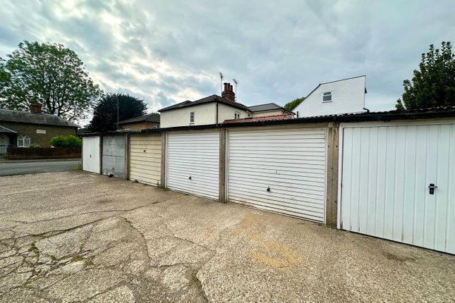 Garage No 5, Alwyns Close, Chertsey photo 4