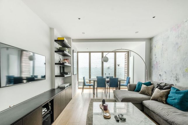 2-bed flat on Gosfield Street, Fitzrovia, £900,000