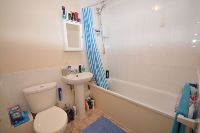 22, Trinity Place, Stevenage photo 4
