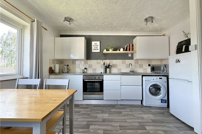 Flat 28, Winchester Court,, Sutherland Close, Hampshire photo 4