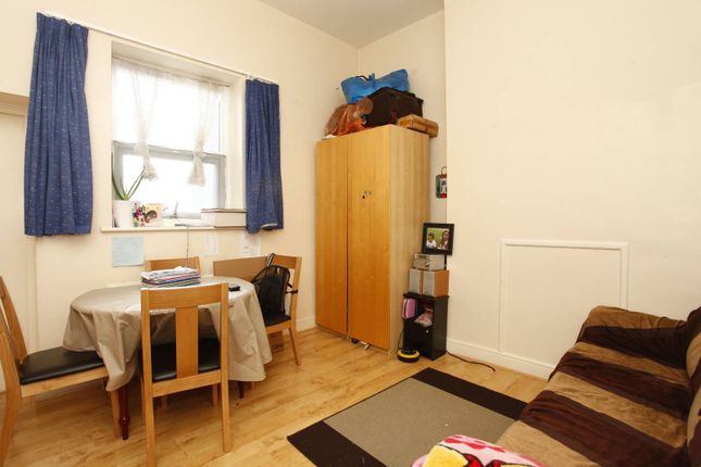 Thumbnail Flat for sale in Shirland Road, Little Venice, London