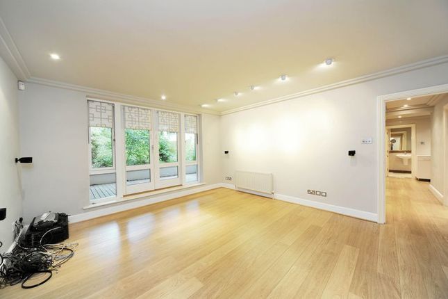 Thumbnail Flat to rent in Westfield, Kidderpore Avenue, Hampstead, London
