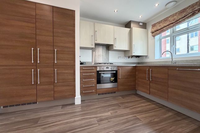 32, Kiln View, Stoke-on-Trent photo 4