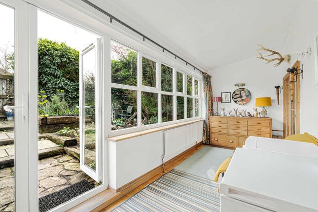 Verandah Cottage, 15, Marlborough Road, Wroughton photo 2