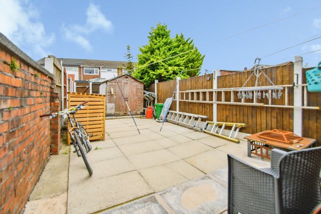 16, Smethurst Lane, Bolton photo 4