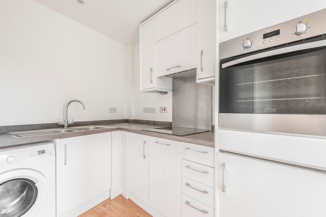 Flat 5 Bucks House, Sunnyside Road, Chesham photo 4