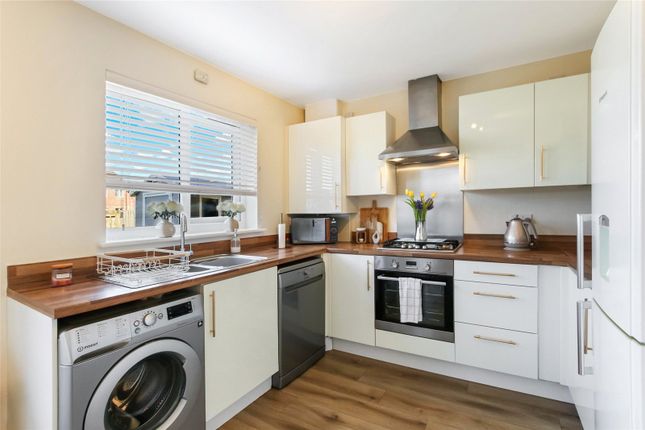 973, Gartloch Road, Glasgow City photo 4