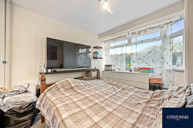 91, Jubilee Road, Middlesex photo 4