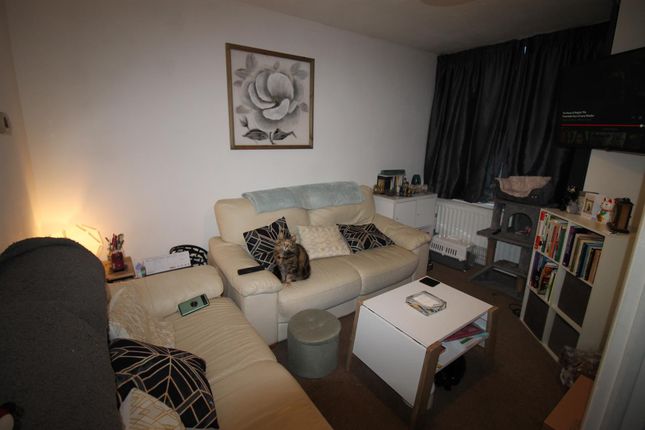 24, Upper Green Street, High Wycombe photo 2