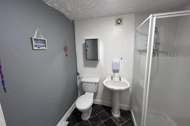 739b Hessle Road, Hull photo 4