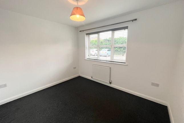 Redwood Court, Redwood Court, Narborough photo 3