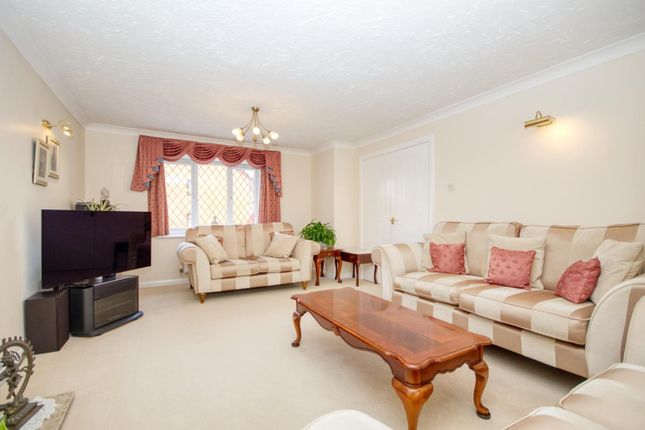 33, Oak Vale, Southampton photo 3