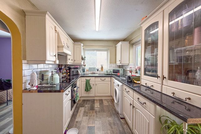 29 Newlyn Road, Newport photo 2