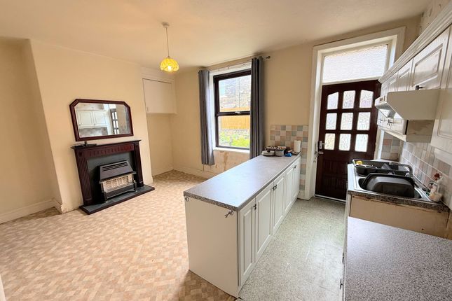 14 Woodside Grove, Halifax photo 3