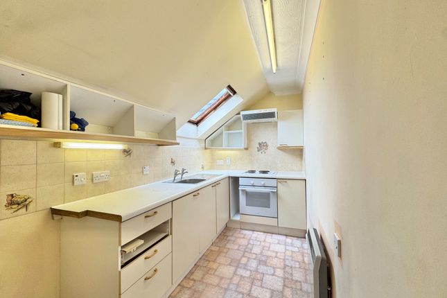 28 Sarisbury Gate, Bridge Road, Southampton photo 2
