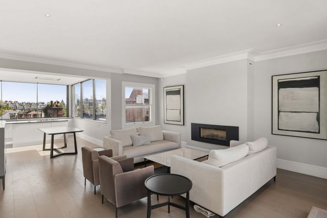 Flat Flat 12, 25, De Vere Gardens, London photo 3