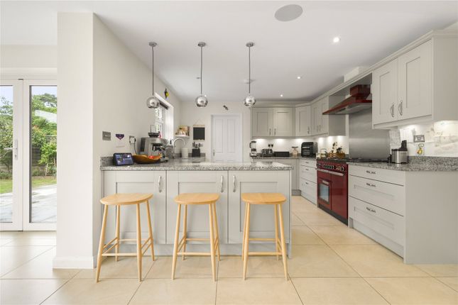 10, Ferndown Gardens, Cobham photo 2