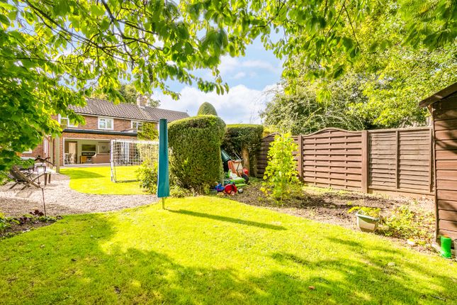 149, Blythway, Welwyn Garden City photo 3