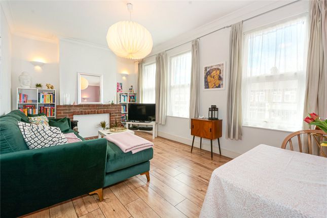 Flat for sale in Chingford Road, Walthamstow, London