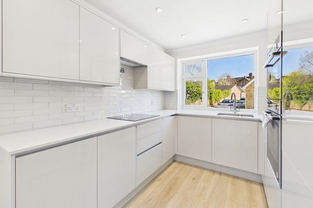 4, Lady Hatton Place, Buckinghamshire photo 4