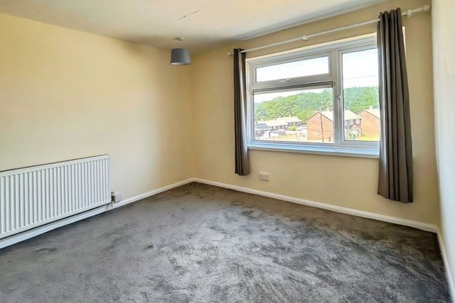 7 Dyneley Green, Southampton photo 3