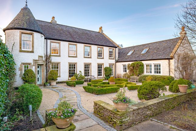 Country house for sale in Fingalton Road, Newton Mearns, East Renfrewshire