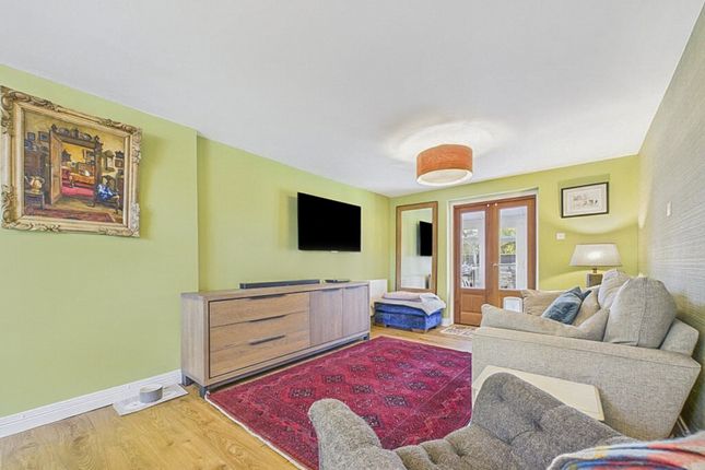 131a, Honey End Lane, Reading photo 2