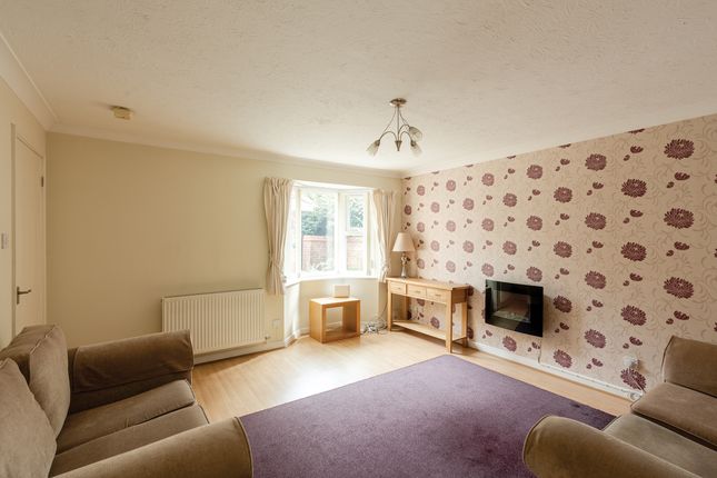 36 Heron Gardens, Portishead photo 2