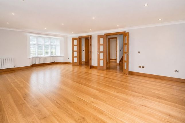 19, Chalton Drive, Hampstead Garden Suburb photo 3