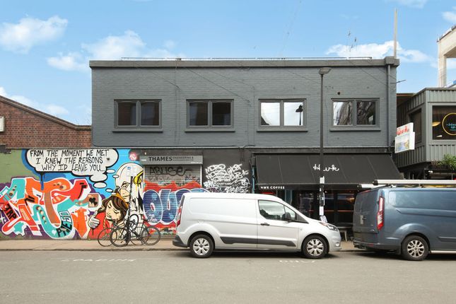 White Post Lane, London photo 2